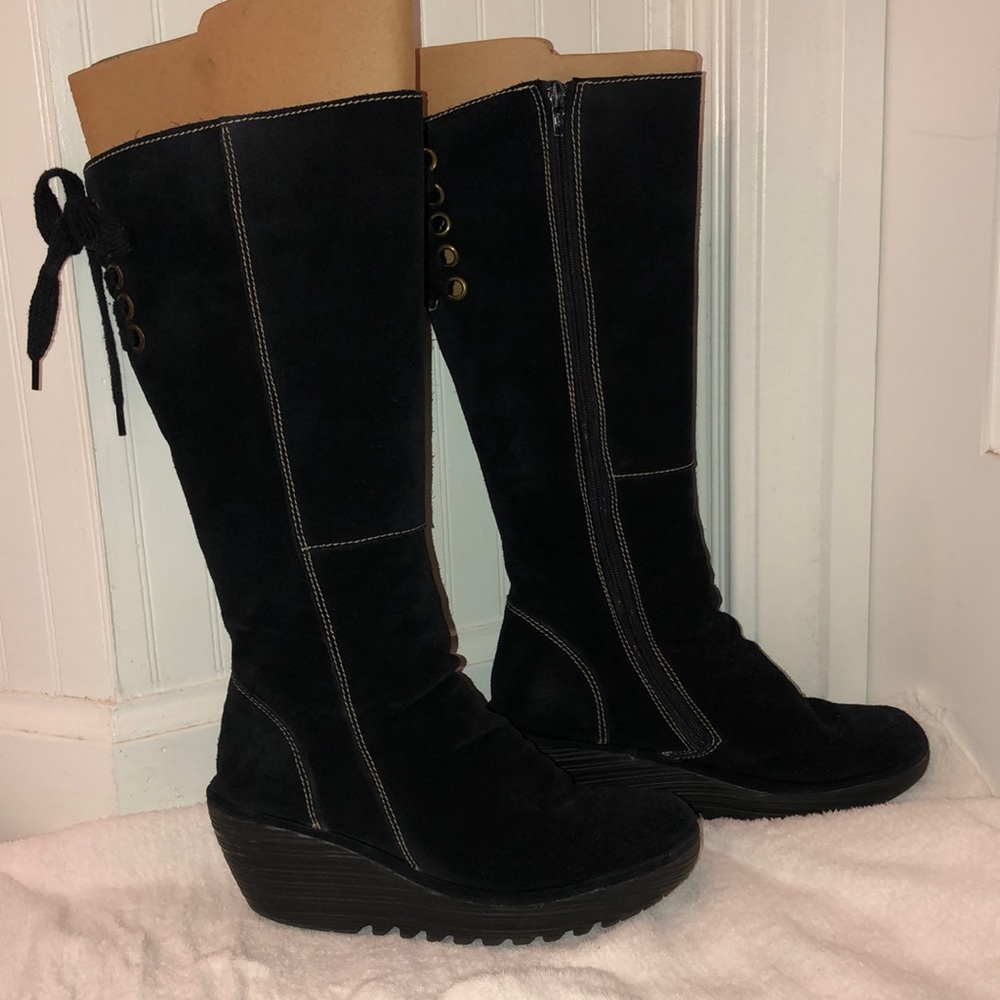 Black suede Fly London Yust boots sz 41 (10.5-11)